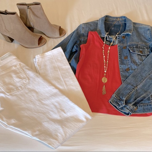 White AG Jeans. “The Stilt” cigarette leg size 27R - Picture 1 of 8